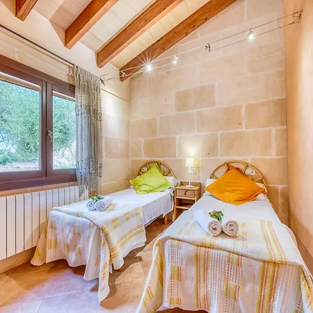 Relaxing Family With Pool Holiday home